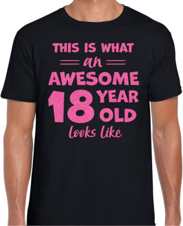 Bellatio Decorations Cadeau T-shirt voor heren - leeftijd 18 jaar - awesome - zwart - glitter roze - Verjaardagsfeest 2XL