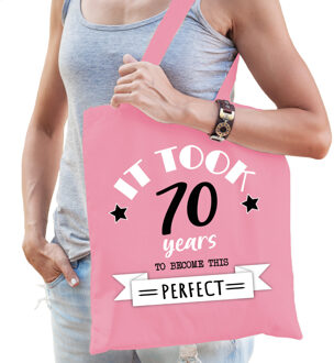 Bellatio Decorations cadeau tas dames - 70 en perfect - roze - katoen - 42 x 38 cm - zeventig