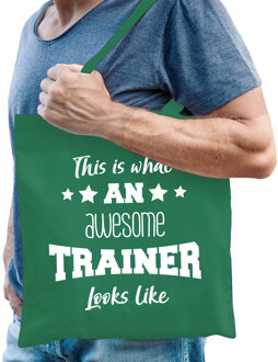 Bellatio Decorations cadeau tas trainer - katoen - groen -This is what an awesome trainer looks like - Feest Boodschappe