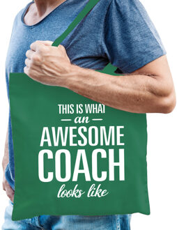 Bellatio Decorations cadeau tas voor coach/trainer - katoen - 42 x 38 cm - geweldige coach - Feest Boodschappentassen Groen