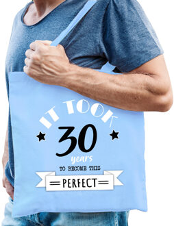 Bellatio Decorations Cadeau tas voor heren - 30 en perfect - lichtblauw - katoen - 42 x 38 cm - dertig - shopper