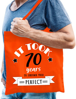 Bellatio Decorations Cadeau tas voor heren - 70 en perfect - oranje - katoen - 42 x 38 cm - zeventig - shopper