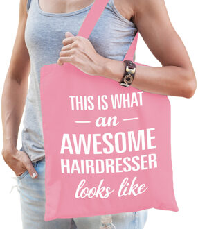 Bellatio Decorations Cadeau tas voor kapper - roze - katoen - 42 x 38 cm - awesome hairdresser