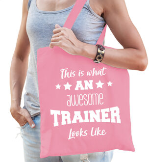 Bellatio Decorations cadeau tas voor trainer - katoen - 42 x 38 cm - licht roze - geweldige trainer - Feest Boodschappen