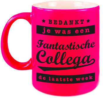 Bellatio Decorations Collega cadeau mok / beker neon roze een fantastische collega laatste week afscheid/pensioen kado - feest mokken