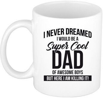 Bellatio Decorations Cool dad of awesome boys mok / beker wit 300 ml - Cadeau mokken - Papa/ Vaderdag