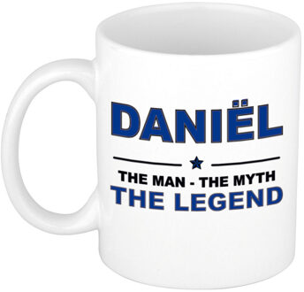 Bellatio Decorations Dani?l cadeau mok - man myth legend - naam koffiemok - 300 ml - collega - vaderdag Donkerblauw