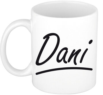 Bellatio Decorations Dani Naam koffiemok - beker - met sierlijke letters - wit - 300 ml - Cadeau - Dames