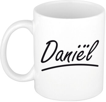 Bellatio Decorations Daniel Naam koffiemok - beker - met sierlijke letters - wit - 300 ml - Cadeau - Heren