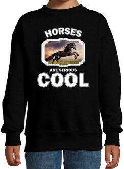 Bellatio Decorations Dieren paarden sweater zwart kinderen - horses are serious cool trui jongens/ meisjes - cadeau zwart paard/ paarden liefhebber 12-13 jaar (152/164)