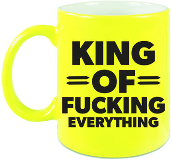 Bellatio Decorations Feest cadeau koffie/thee mok voor King - geel - King of everything - keramiek - 300 ml Fluor geel