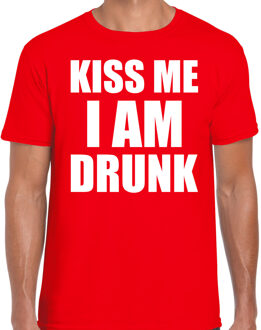Bellatio Decorations Fun t-shirt kiss me I am drunk rood voor heren