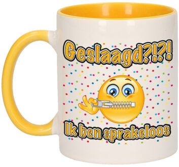 Bellatio Decorations Geslaagd cadeau mok - geel - Geslaagd?!?! Sprakeloos - Ca. 300 ml - feest mokken