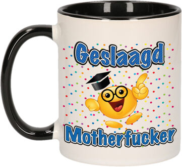 Bellatio Decorations Geslaagd cadeau mok - zwart - Geslaagd Motherfucker - Ca. 300 ml - feest mokken