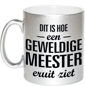 Bellatio Decorations Geweldige meester cadeau mok / beker zilverglanzend 330 ml - feest mokken Zilverkleurig