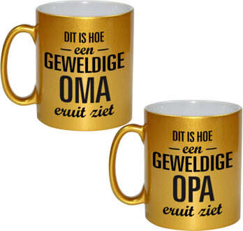 Bellatio Decorations Geweldige opa/oma koffie mokken/bekers - verjaardag cadeau set - 300 ml - Keramiek