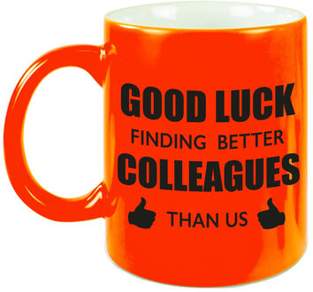 Bellatio Decorations Good luck finding better colleagues than us mok / beker neon oranje bedankt cadeau collega 300 ml - feest mokken