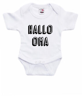 Bellatio Decorations Hallo oma cadeau baby rompertje wit jongen/meisje 56 (1-2 maanden)
