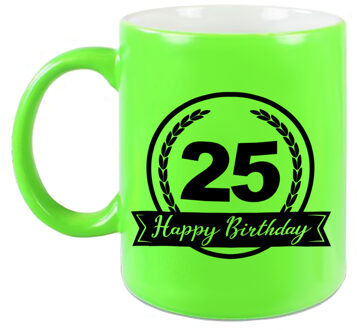 Bellatio Decorations Happy Birthday 25 years cadeau mok / beker neon groen met wimpel 330 ml