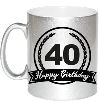 Bellatio Decorations Happy Birthday 40 years zilveren cadeau mok / beker met wimpel 330 ml - feest mokken Zilverkleurig