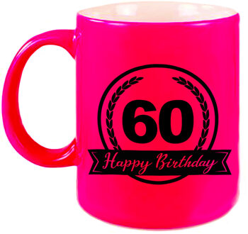 Bellatio Decorations Happy Birthday 60 years cadeau mok / beker neon roze met wimpel 330 ml