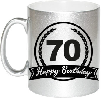 Bellatio Decorations Happy Birthday 70 years zilveren cadeau mok / beker met wimpel 330 ml - feest mokken Zilverkleurig