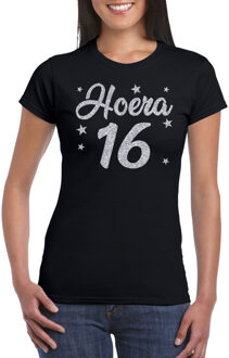 Bellatio Decorations Hoera 16 jaar verjaardag cadeau t-shirt - zilver glitter op zwart - dames - cadeau shirt XS