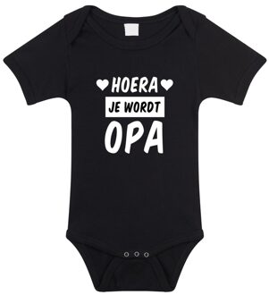 Bellatio Decorations Hoera je wordt opa tekst baby rompertje zwart meisjes en jongens - Kraamcadeau - Babykleding 56 (1-2 maanden)