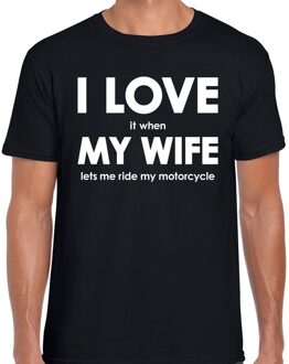 Bellatio Decorations I love my wife lets me ride my motorcycle t-shirt zwart heren