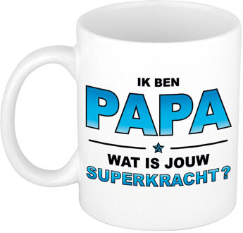 Bellatio Decorations Ik ben papa wat is jouw superkracht cadeau mok / beker wit en blauw - Vaderdag / verjaardag - feest mokken Multikleur