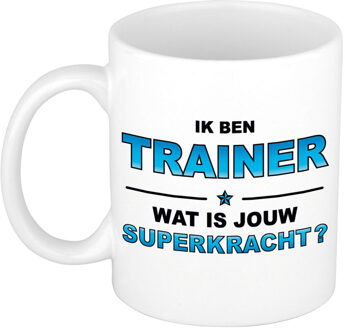 Bellatio Decorations Ik ben trainer wat is jouw superkracht cadeau mok / beker wit en blauw - kado verjaardag - feest mokken