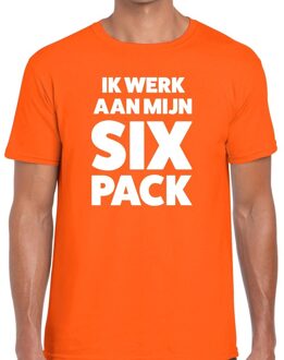 Bellatio Decorations Ik werk aan mijn SIX Pack fun t-shirt oranje voor heren 2XL - Feestshirts