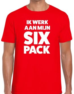 Bellatio Decorations Ik werk aan mijn SIX Pack heren T-shirt rood M