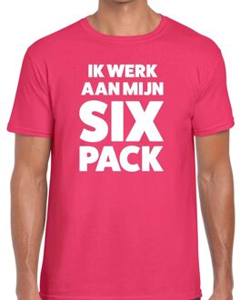 Bellatio Decorations Ik werk aan mijn SIX Pack roze t-shirt  heren XL
