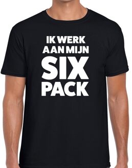 Bellatio Decorations Ik werk aan mijn SIX Pack tekst t-shirt zwart heren L