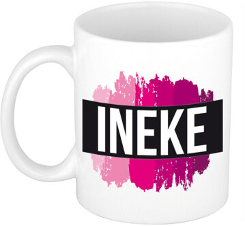 Bellatio Decorations Ineke naam cadeau koffie mok - beker - met roze verfstrepen - Cadeau collega - moederdag