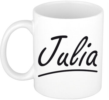 Bellatio Decorations Julia voornaam kado beker / mok sierlijke letters - gepersonaliseerde mok met naam - Naam mokken Multikleur