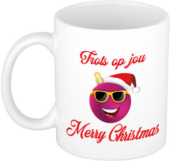 Bellatio Decorations Kerst cadeau koffiemok - Trots op jou - smile - roze - 300 ml - keramiek - Merry Christmas