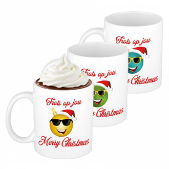 Bellatio Decorations Kerst cadeau mokken - 6x - Trots op jou - werknemers - collega's - team - 300 ml - keramiek