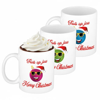 Bellatio Decorations Kerst cadeau mokken - 6x - Trots op jou - werknemers - collega's - team - 300 ml - keramiek