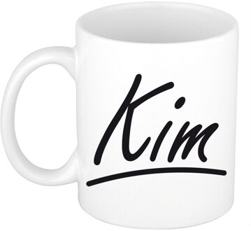 Bellatio Decorations Kim Naam koffiemok - beker - met sierlijke letters - wit - 300 ml - Cadeau - Dames