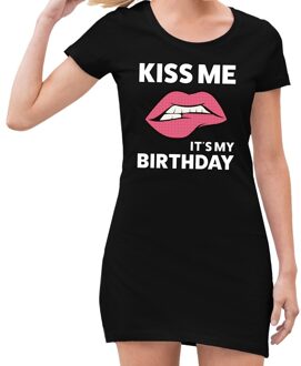 Bellatio Decorations Kiss me it is my birthday zwarte jurk voor dames L (42) - Feestjurkjes