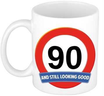Bellatio Decorations Koffie mok / cadeau beker - 90 jaar - verjaardag - still looking good - wit - stopbord