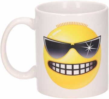 Bellatio Decorations Koffie mok - smile emoticon zonnebril - 300 ml - keramiek - beker Multi