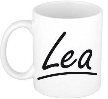 Bellatio Decorations Lea voornaam kado beker / mok sierlijke letters - gepersonaliseerde mok met naam - Naam mokken Multikleur