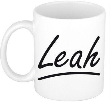 Bellatio Decorations Leah voornaam kado beker / mok sierlijke letters - gepersonaliseerde mok met naam - Naam mokken Multikleur