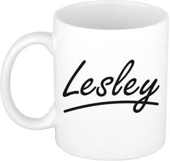 Bellatio Decorations Lesley Naam koffiemok - beker - met sierlijke letters - wit - 300 ml - Cadeau - Heren