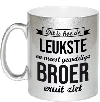 Bellatio Decorations Leukste en meest geweldige broer cadeau mok / beker zilverglanzend 330 ml - feest mokken Zilverkleurig