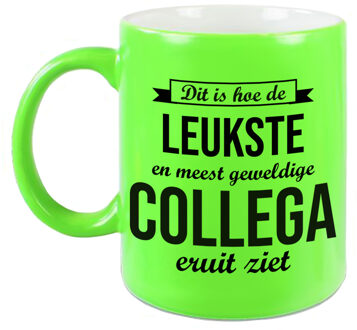 Bellatio Decorations Leukste en meest geweldige collega cadeau koffiemok / theebeker neon groen 330 ml - feest mokken Geel