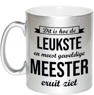 Bellatio Decorations Leukste en meest geweldige meester cadeau mok / beker zilverglanzend 330 ml - feest mokken Zilverkleurig